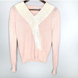 Soft Pink V-Neck Sweater with Cream Accent